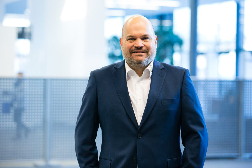 Dr. Thomas Schiffert