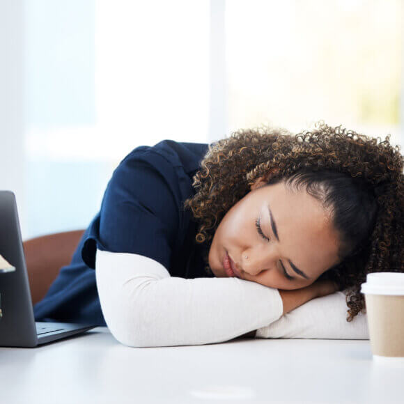 woman-laptop-or-sleeping-medical-student-in-stres-2026-01-09-10-42-18-utc