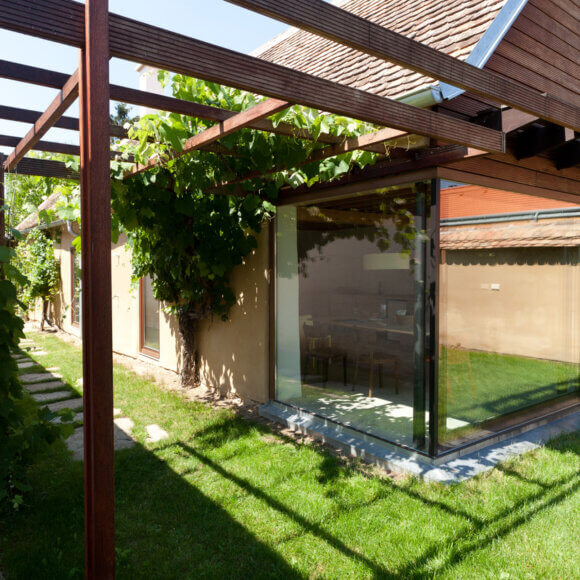 Photo de couverture_Maison en argile Weinviertel_Crédit Andi Breuss