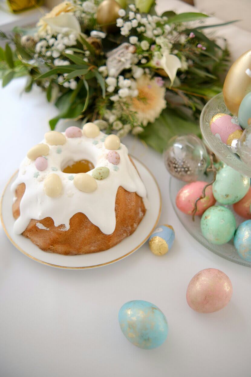 Eierlikörguglhupf_julia-blumberg-Myxrd7epuoA-unsplash