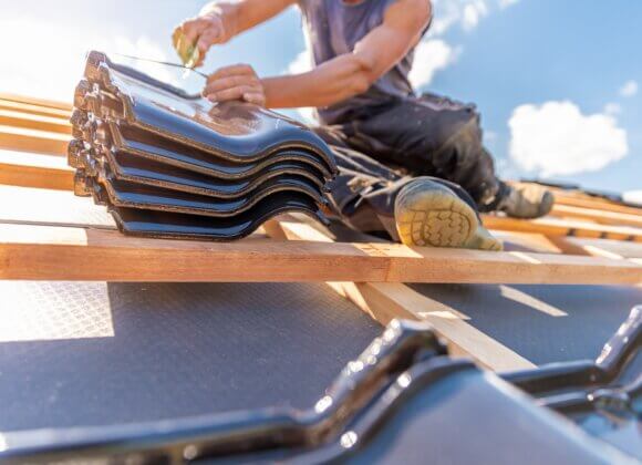 manufacture of the roof of a family house from ceramic tiles