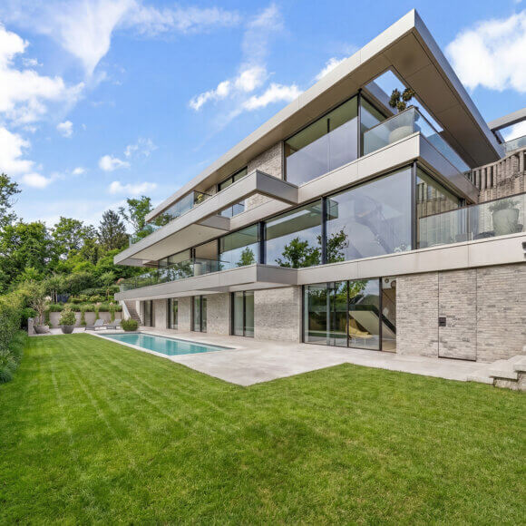 HILL HOUSE PHOTO DE COUVERTURE